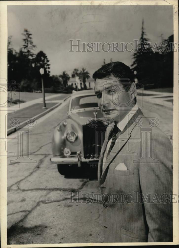 1963 Press Photo Actor Gene Barry - Historic Images