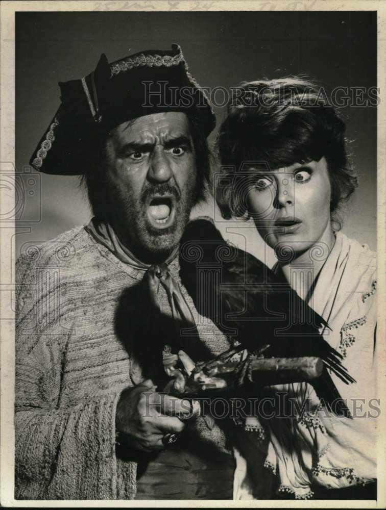 1967 Press Photo Actor Jim Backus with costar in movie scene - Historic Images