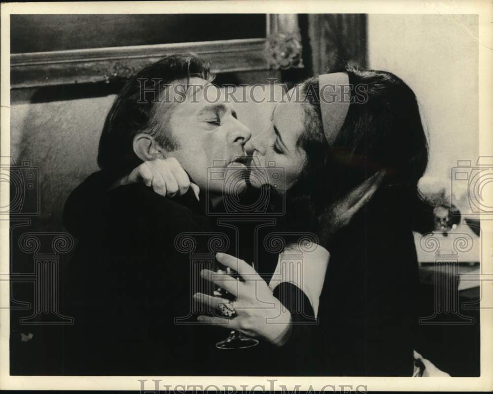 1973 Press Photo Richard Burton & Elizabeth Taylor, Divorce; His - Divorce; Hers - Historic Images