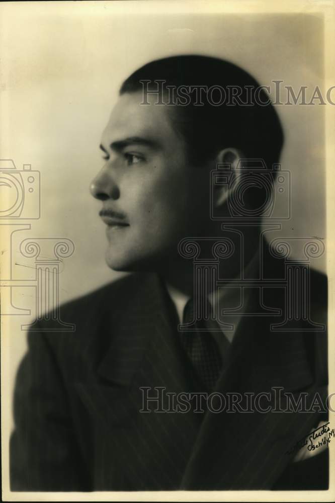 1937 Press Photo John Bradford - Historic Images