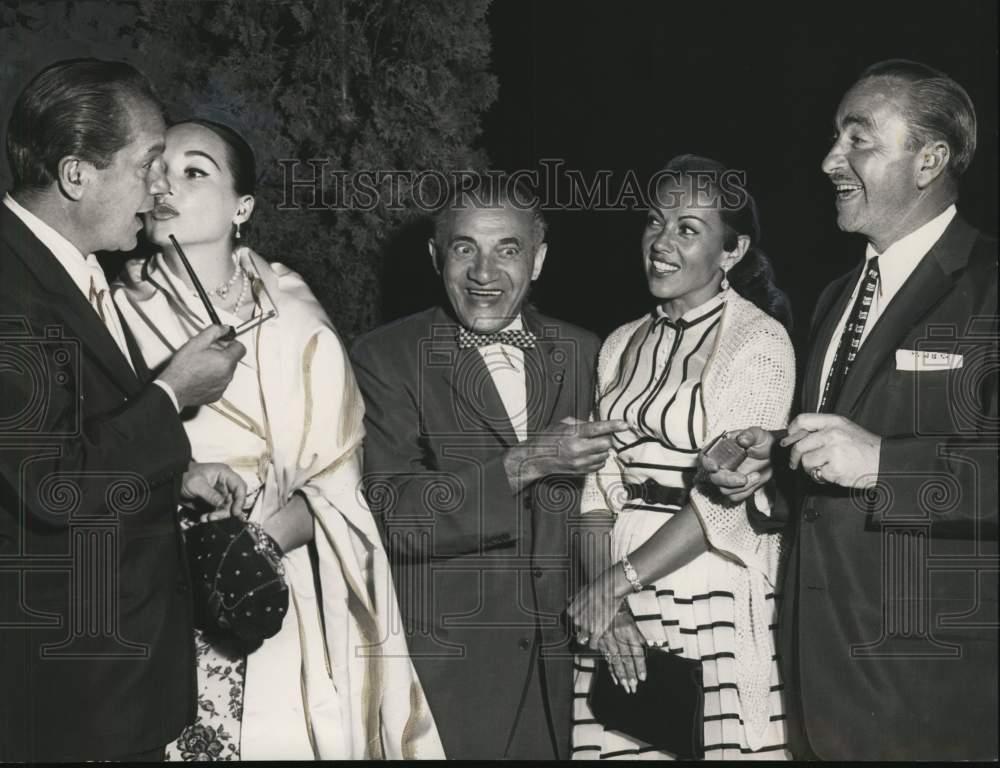 1957 Press Photo Joey Adams with colleagues in New York - Historic Images