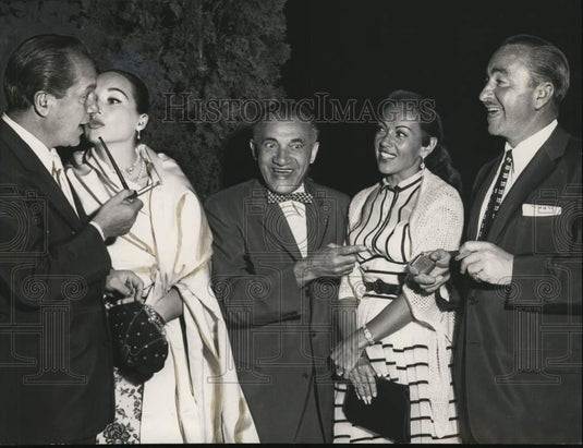 1957 Press Photo Joey Adams with colleagues in New York - Historic Images