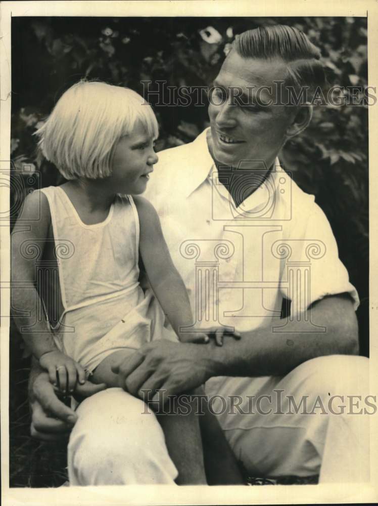 1934 Press Photo Howard Schwagerman with his daughter, Ruth, in New York - Historic Images